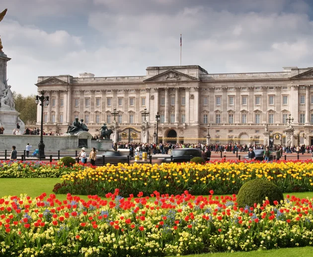 visiting Buckingham Palace